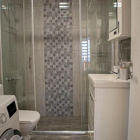 Lux Rose - Elite 74m2 شقة كراغوييفاك