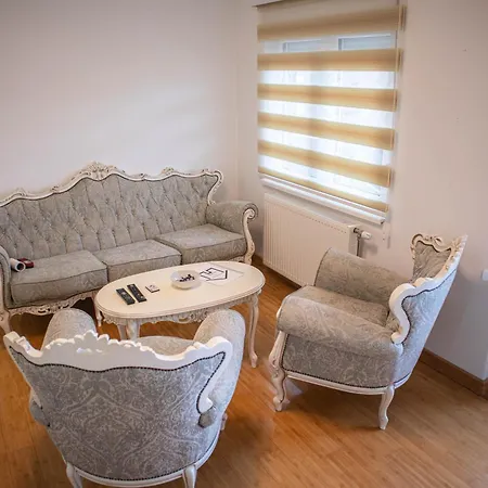 Lux Rose - Elite 74m2 كراغوييفاك