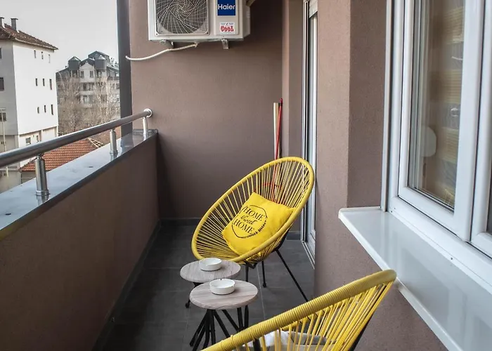 Lux Rose - Elite 74m2 Κραγκούγιεβατς