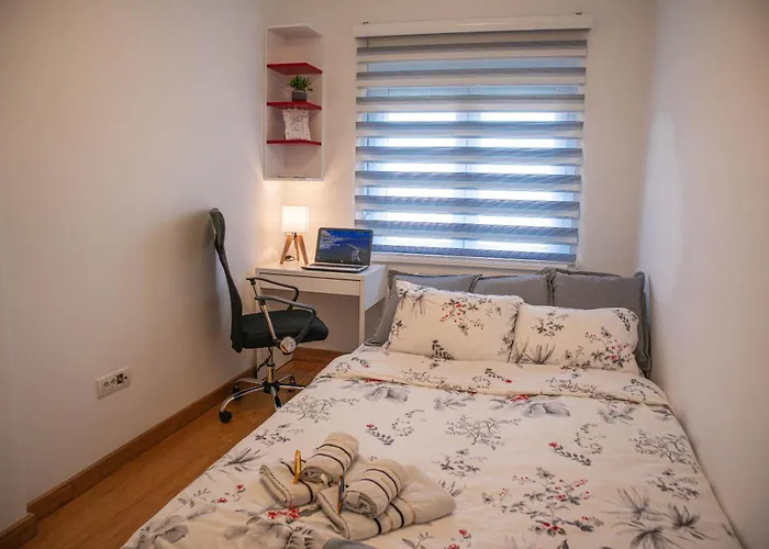 Lux Rose - Elite 74m2 Διαμέρισμα Κραγκούγιεβατς